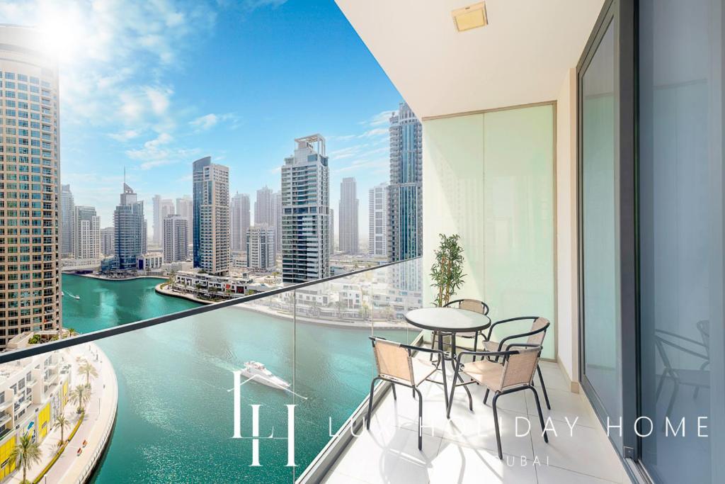 Lux Contemporary Suite With Full Marina View 6 Dubai Exterior photo