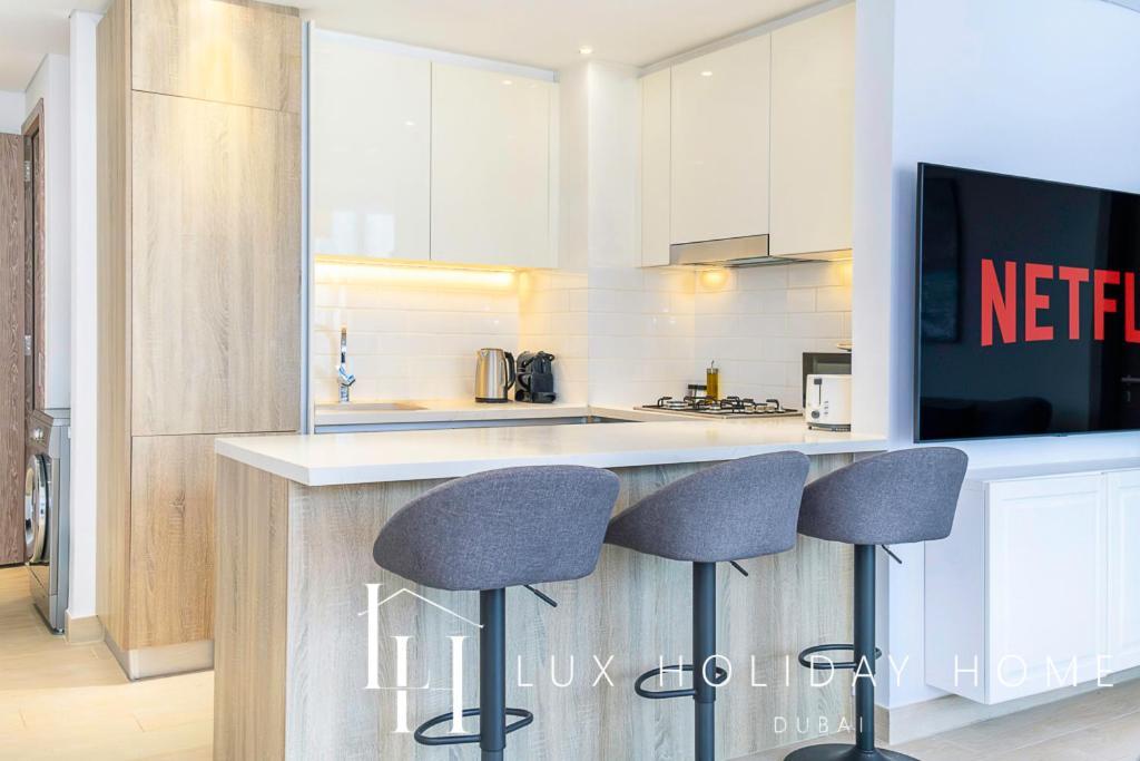 Lux Contemporary Suite With Full Marina View 6 Dubai Exterior photo