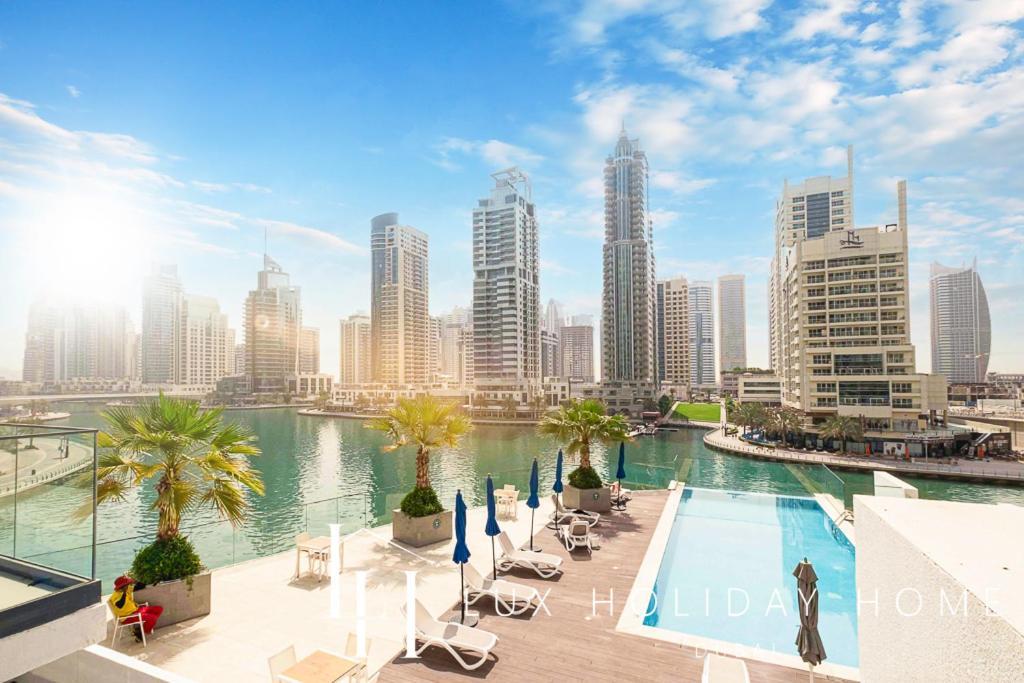 Lux Contemporary Suite With Full Marina View 6 Dubai Exterior photo